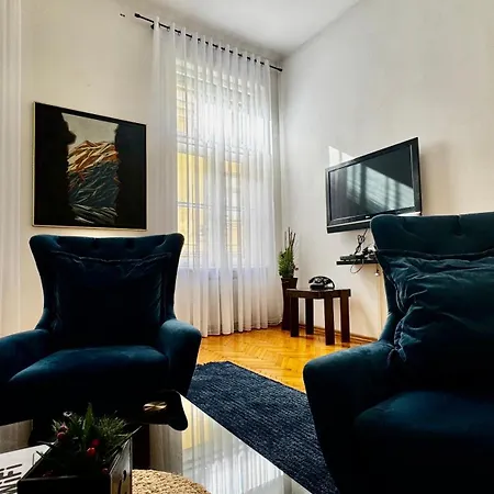 Spacious Apartment In The City Centre Sarajevo Exterior photo
